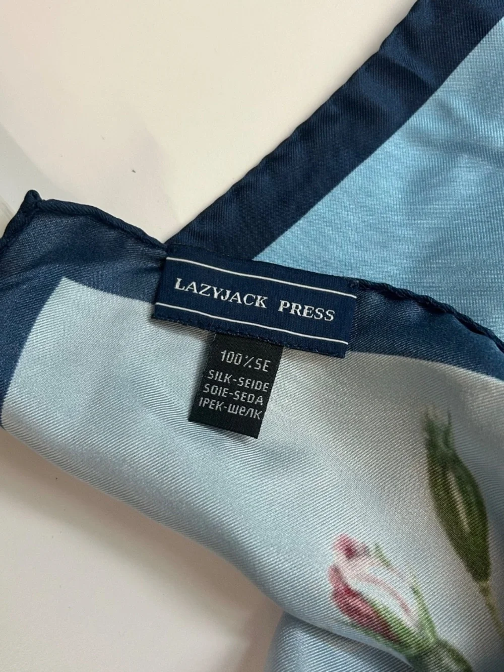 La Vie En Rose Italian Silk scarf | never worn